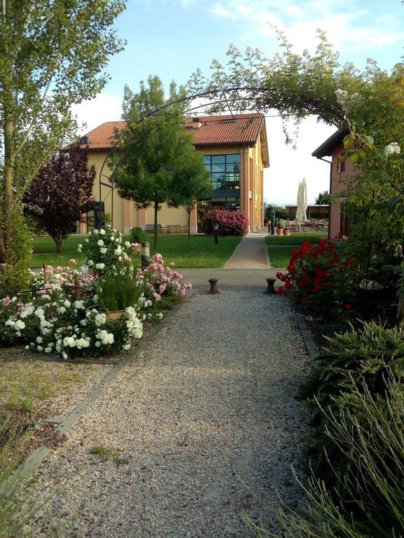 Il Bucchio Country Hotel San Giovanni in Persiceto Eksteriør bilde